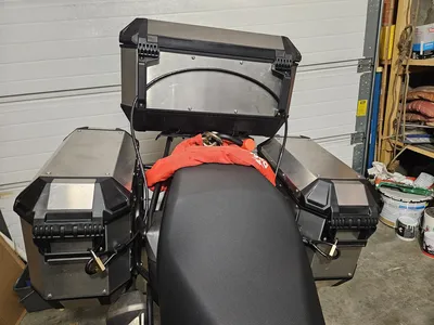 bagages givi alaska trecker sur Honda NX500